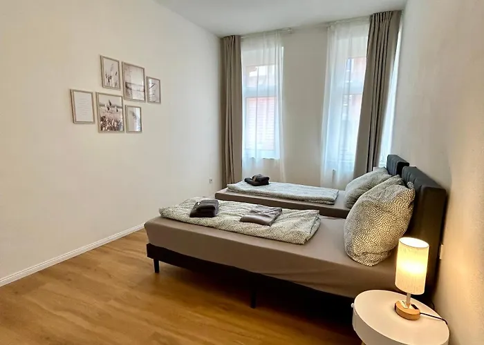 Korniapartment Zentrum 2 Schlafzimmer Stellplatz דירה *