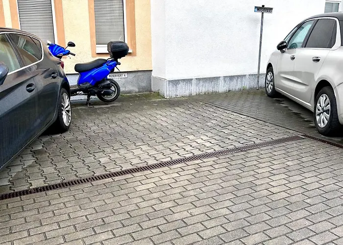 Korniapartment Zentrum 2 Schlafzimmer Stellplatz באוטזן